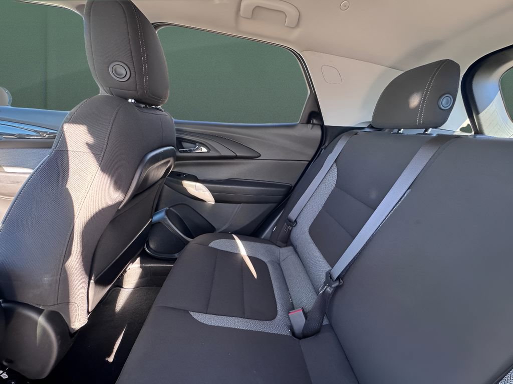 Used 2025 Chevrolet TrailBlazer LT image 12