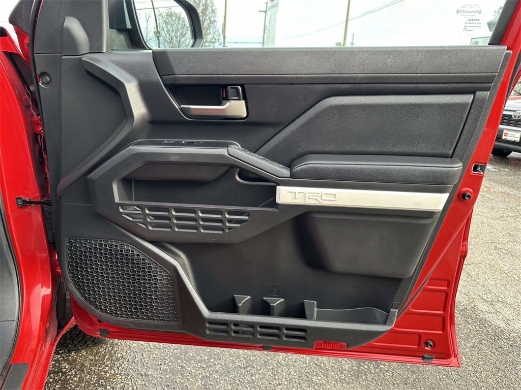 Used 2024 Toyota Tacoma TRD Off-Road image 12
