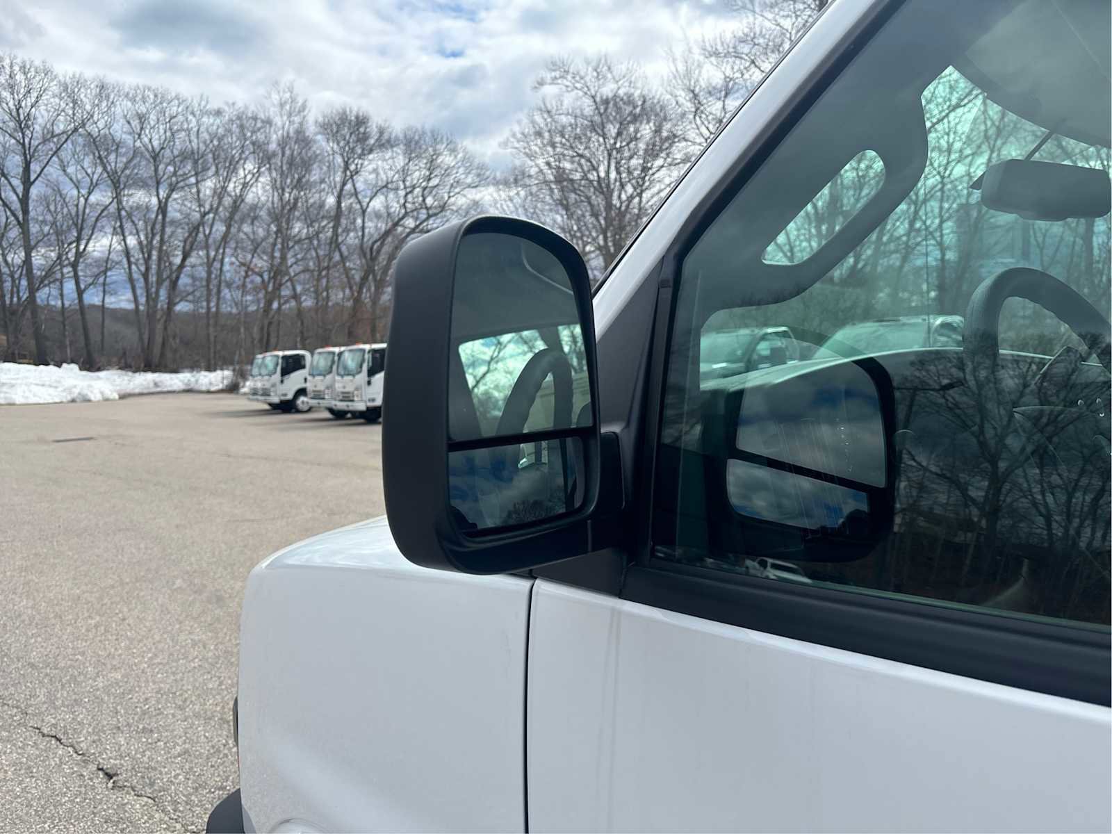 New 2025 Chevrolet Express 2500 image 25