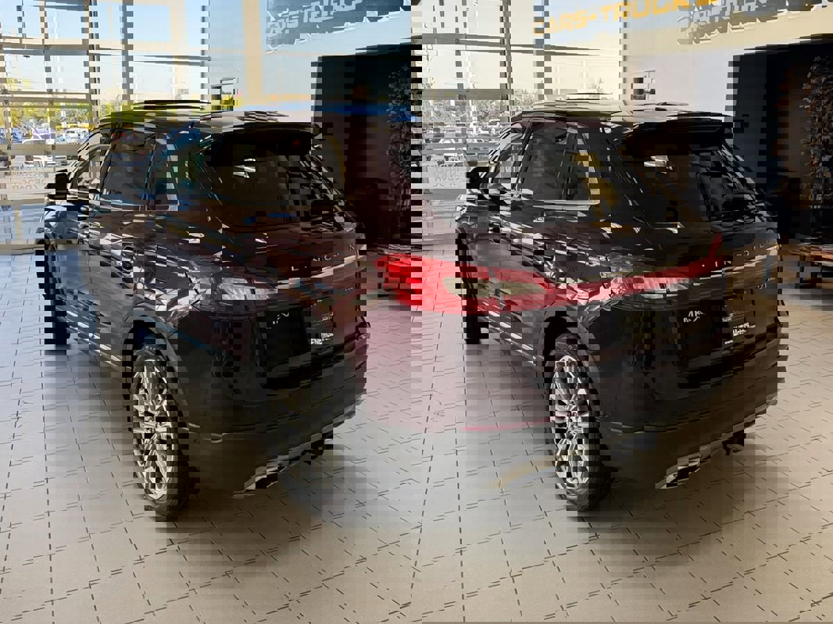 Used 2017 Lincoln MKX Reserve w/ Luxury Package image 2