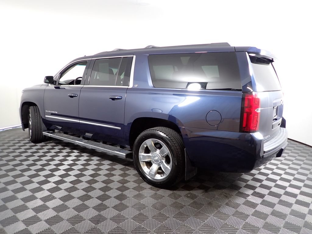 Used 2018 Chevrolet Suburban LT w/ LT Signature Package AWD/4WD image 11