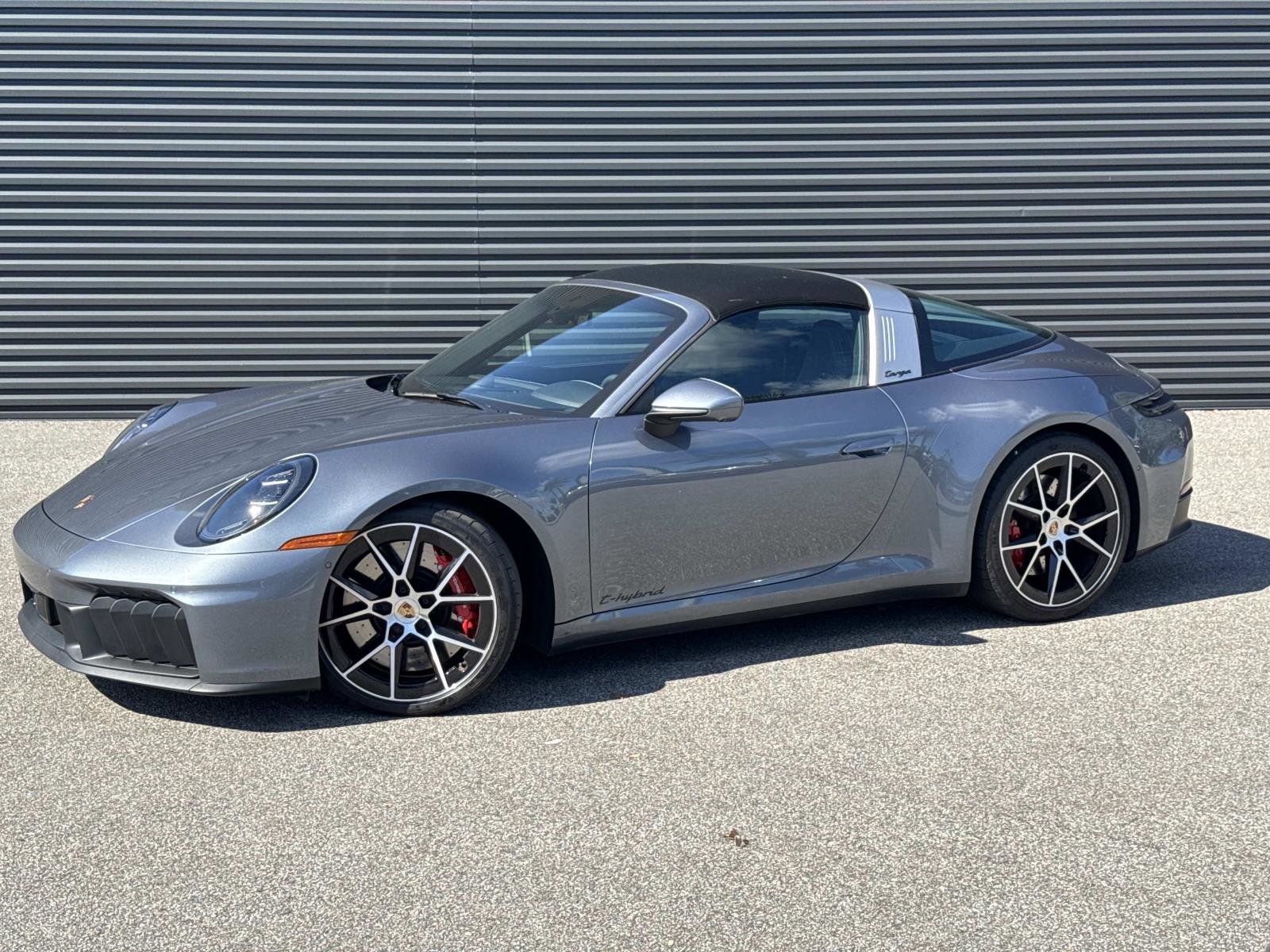Certified 2025 Porsche 911 Targa 4 GTS image 1
