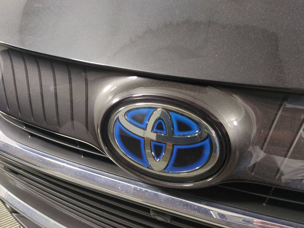 Used 2021 Toyota Venza Limited AWD/4WD image 13