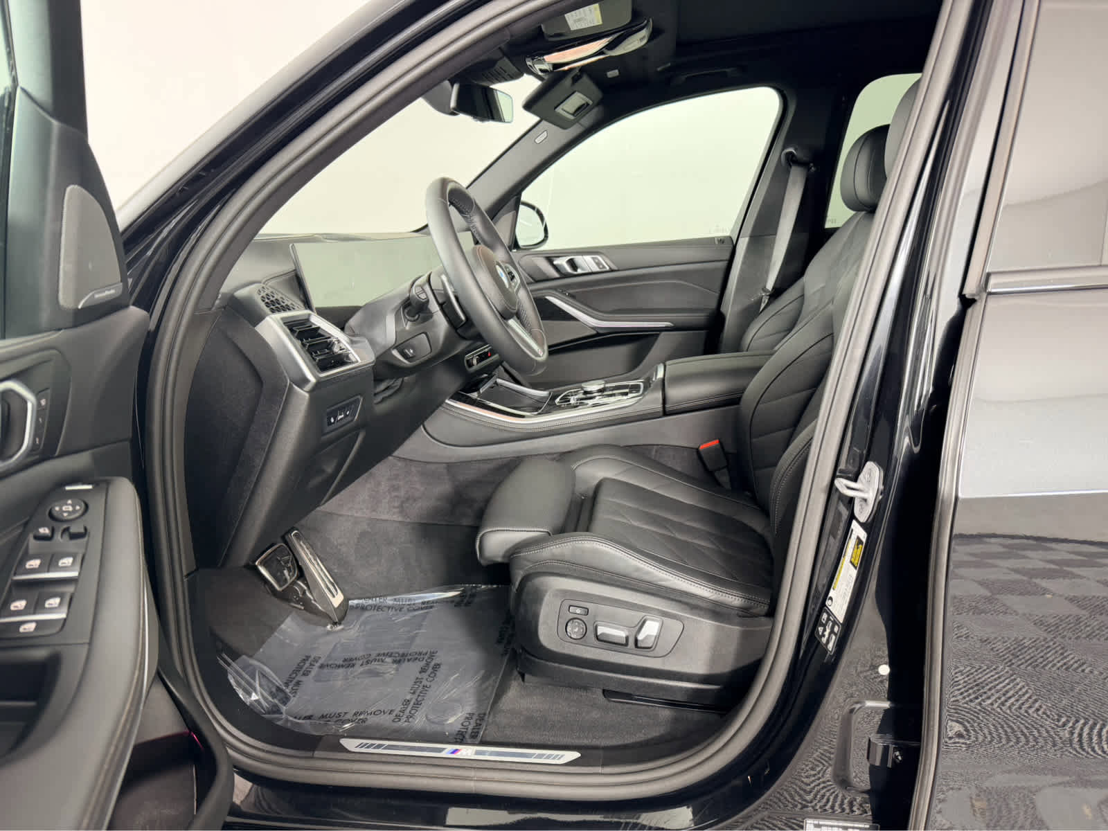 Used 2026 BMW X5 xDrive40i w/ M Sport Package image 10