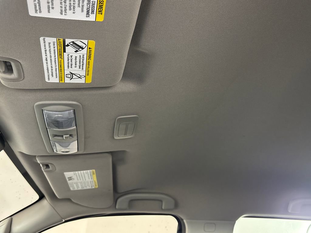 Used 2023 Nissan Frontier SV image 25