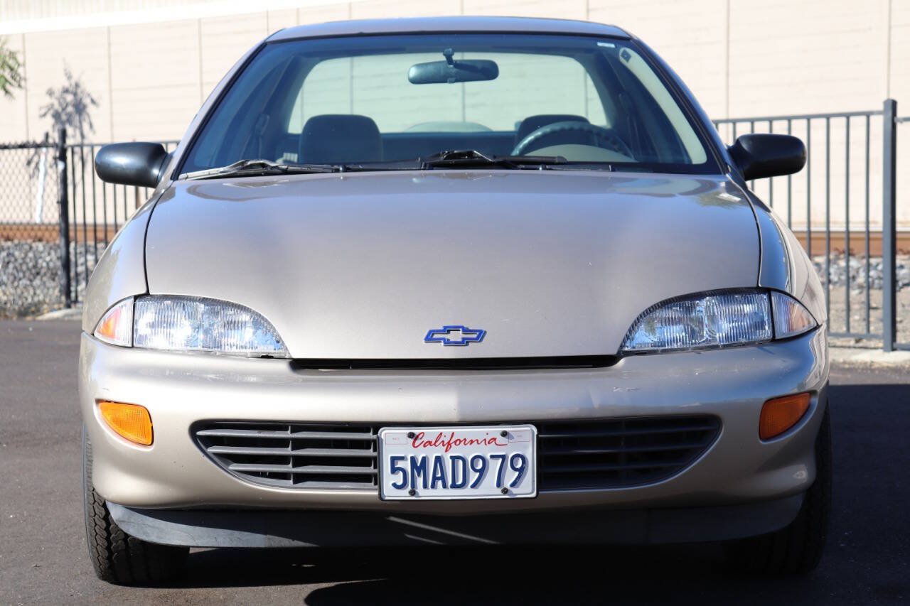 Used 1997 Chevrolet Cavalier LS w/ Preferred Equipment Group 2 FWD image 3