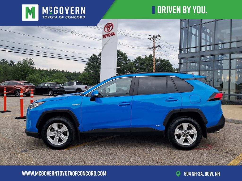 Used 2021 Toyota RAV4 XLE w/ Carpet Mat Package (TMS) AWD/4WD image 2