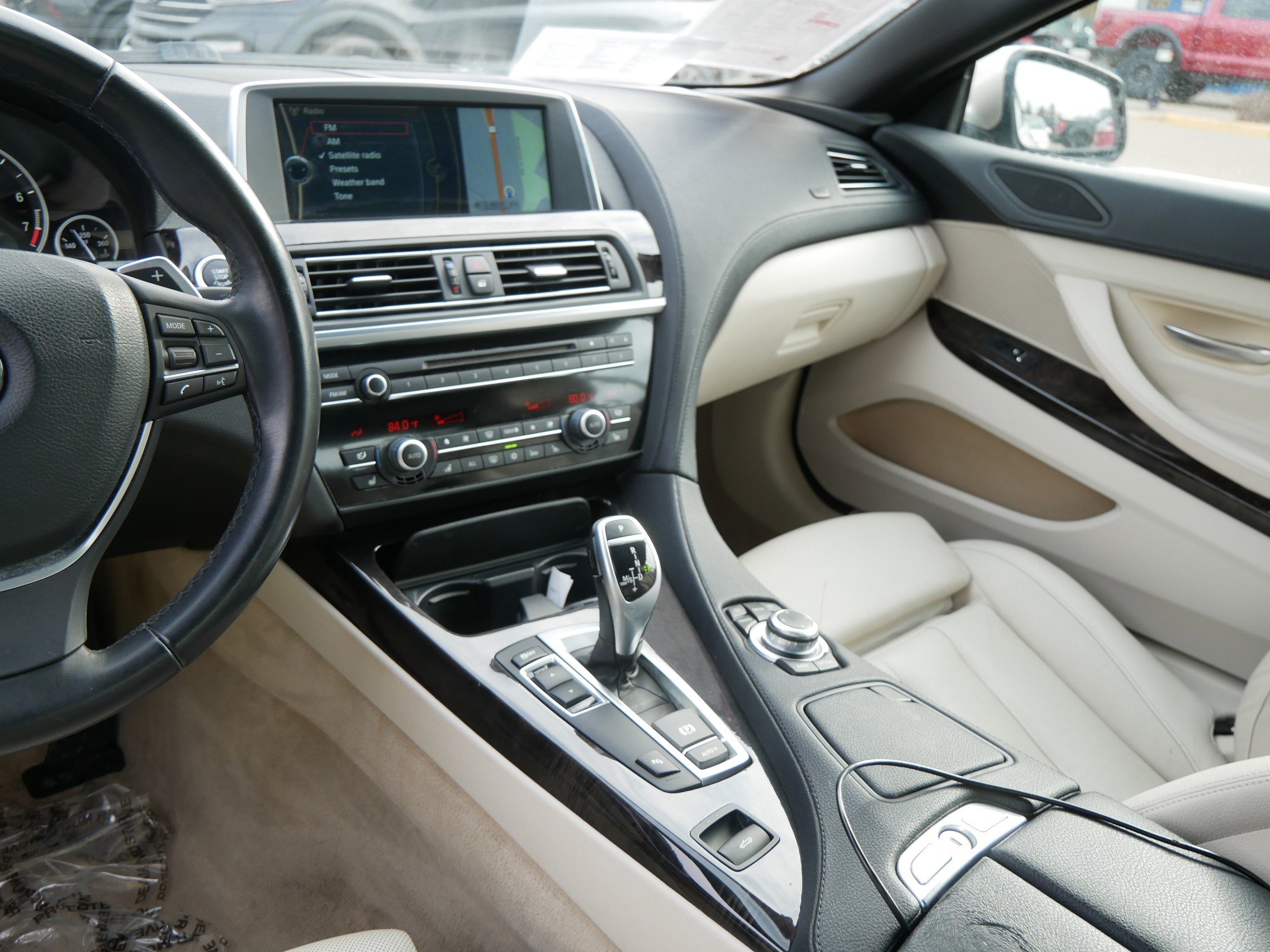 Used 2012 BMW 640i Convertible image 11