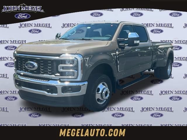 New 2026 Ford F350 Lariat w/ Chrome Package