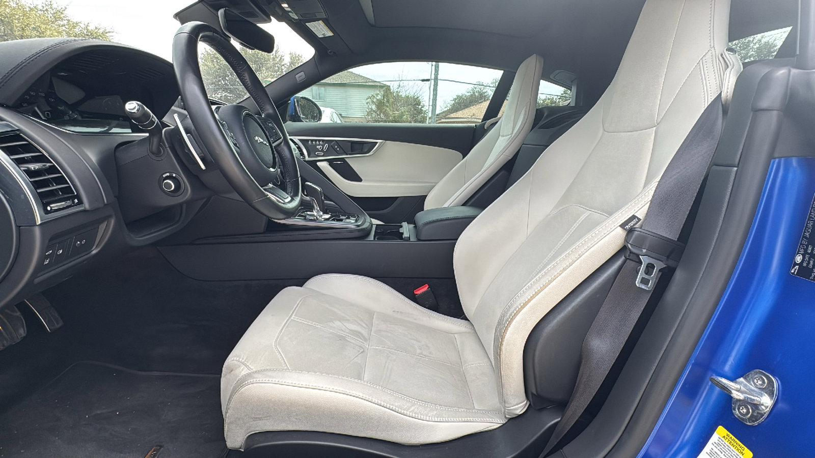 Used 2022 Jaguar F-TYPE Coupe image 9