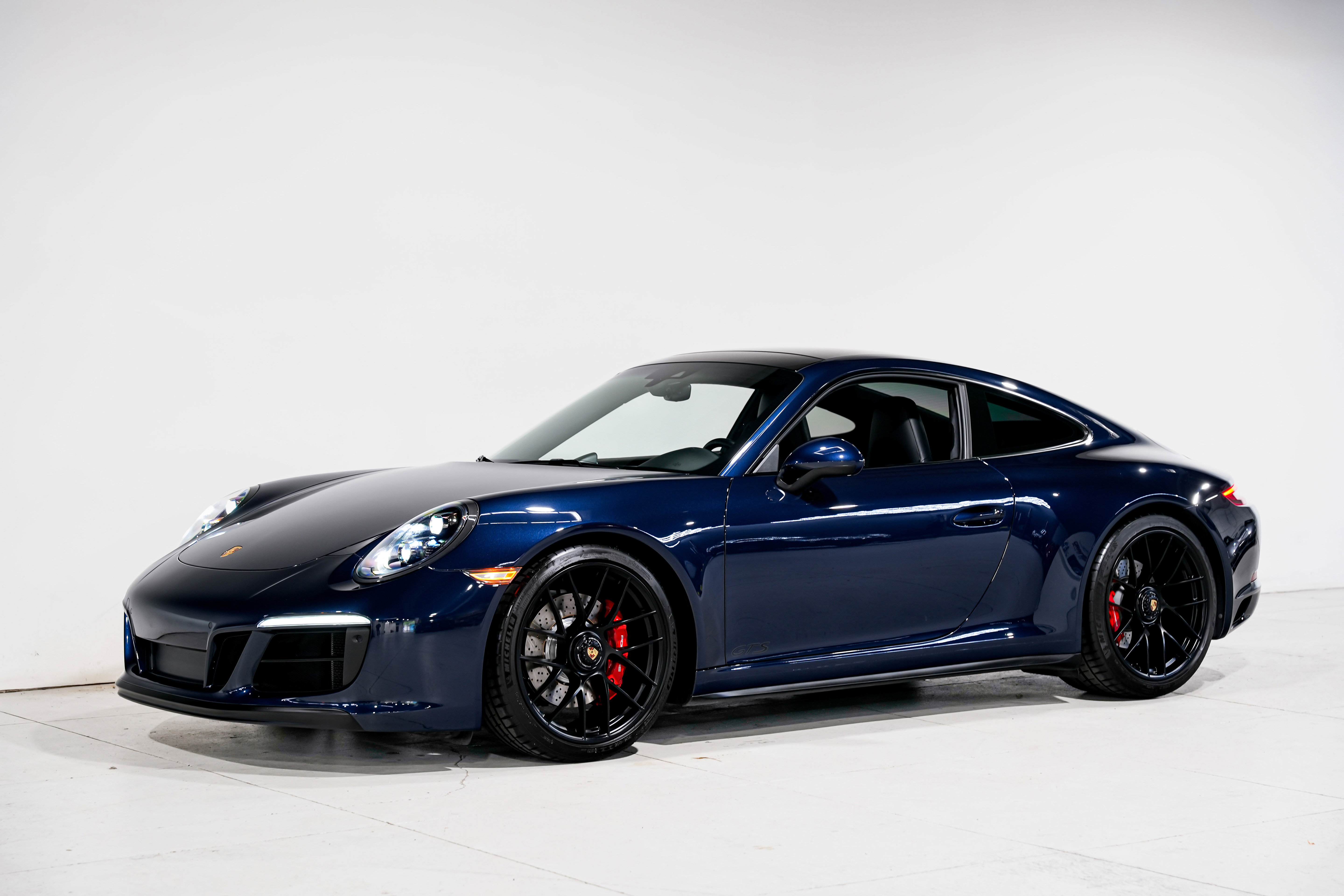 Used 2019 Porsche 911 Carrera GTS RWD image 6