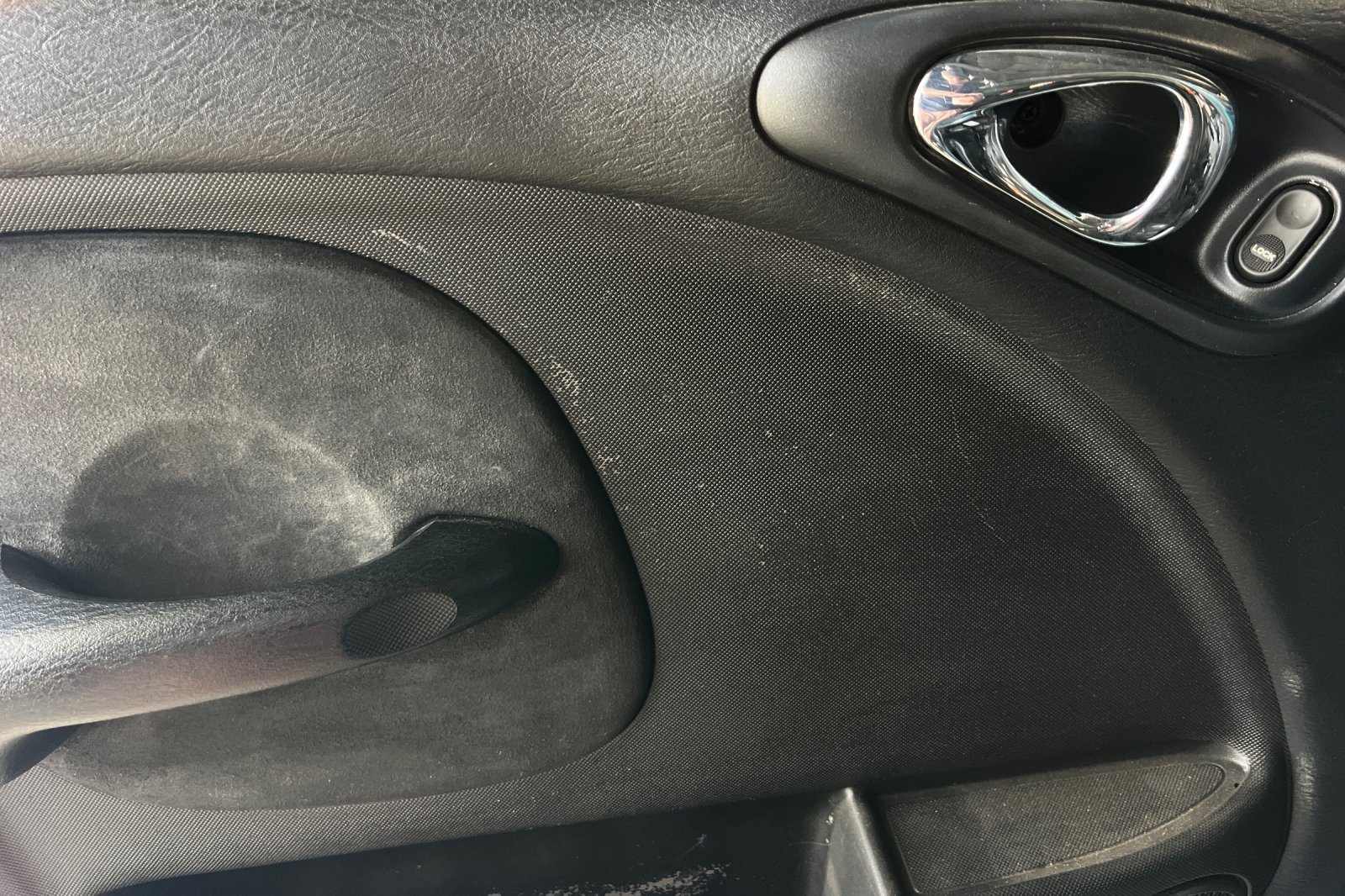 Used 2001 Chrysler PT Cruiser FWD image 12