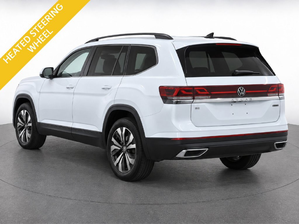 Used 2024 Volkswagen Atlas SE AWD/4WD image 4