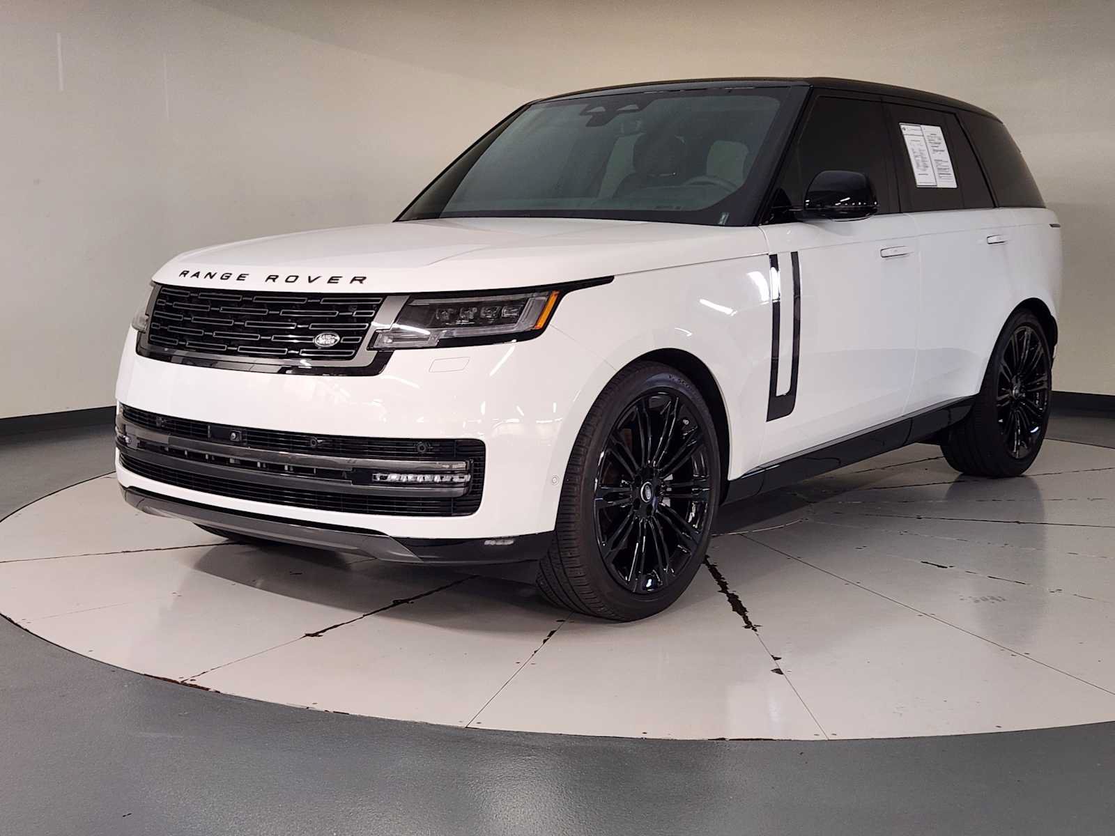 Used 2024 Land Rover Range Rover SE