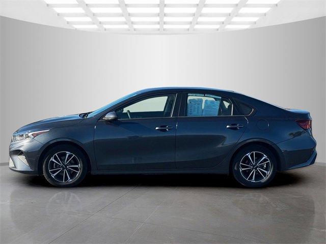 Used 2023 Kia Forte LXS image 4