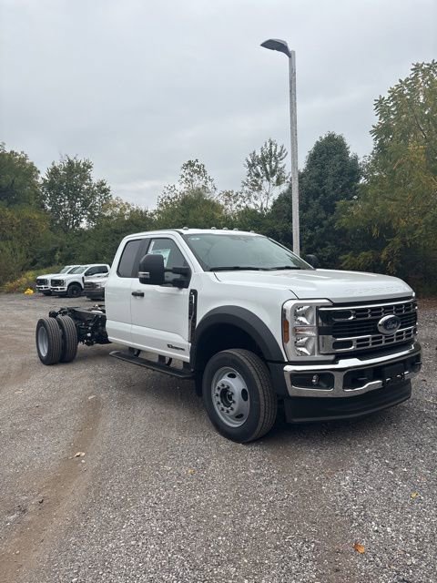 New 2026 Ford F450 XL w/ XL Chrome Package image 1