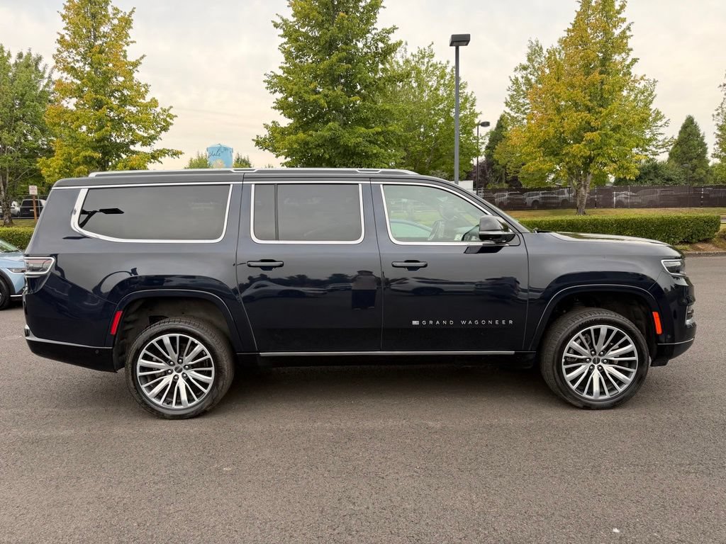 Used 2024 Jeep Grand Wagoneer L Series III AWD/4WD image 8