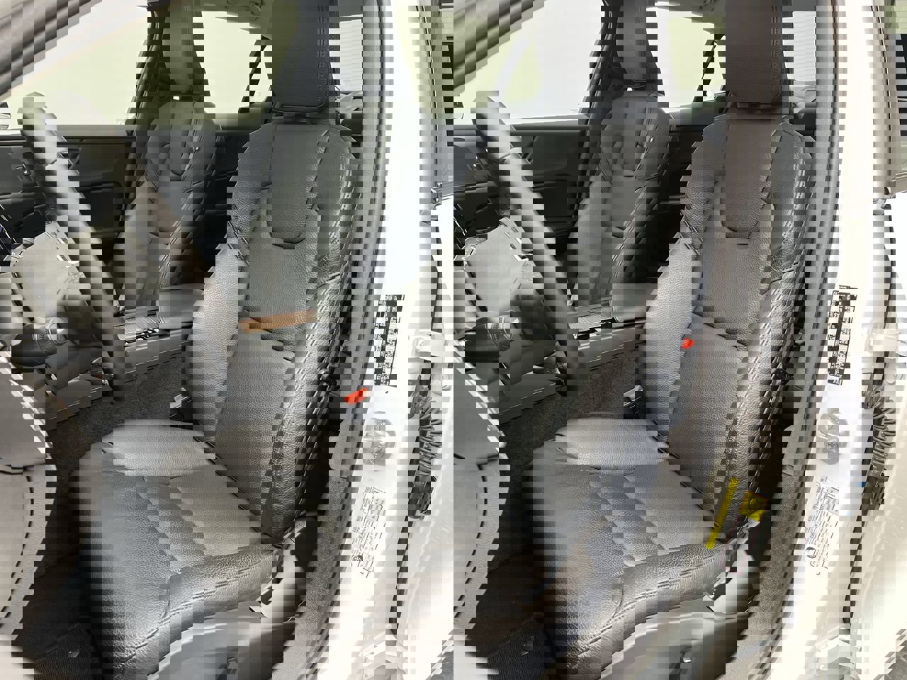 Used 2024 Volvo S60 B5 Plus image 10