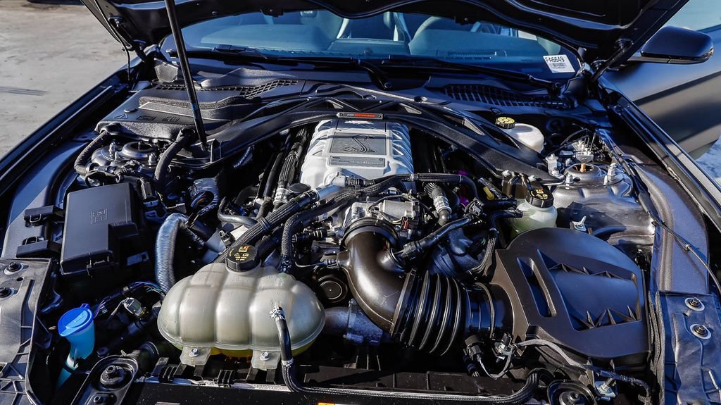 Used 2021 Ford Mustang Shelby GT500 w/ Technology Package RWD image 31