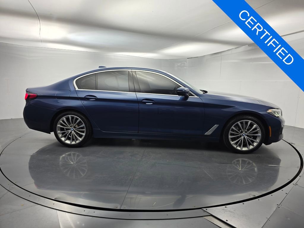 Certified 2023 BMW 540i w/ Premium Package RWD image 3