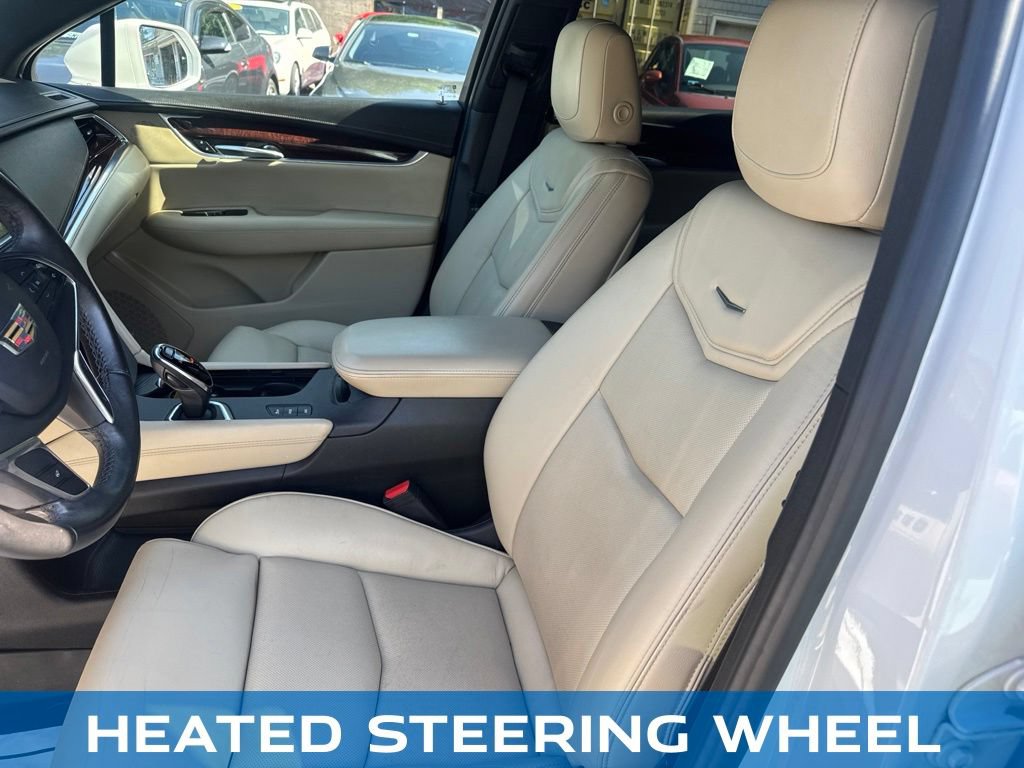 Used 2017 Cadillac XT5 Luxury AWD/4WD image 24
