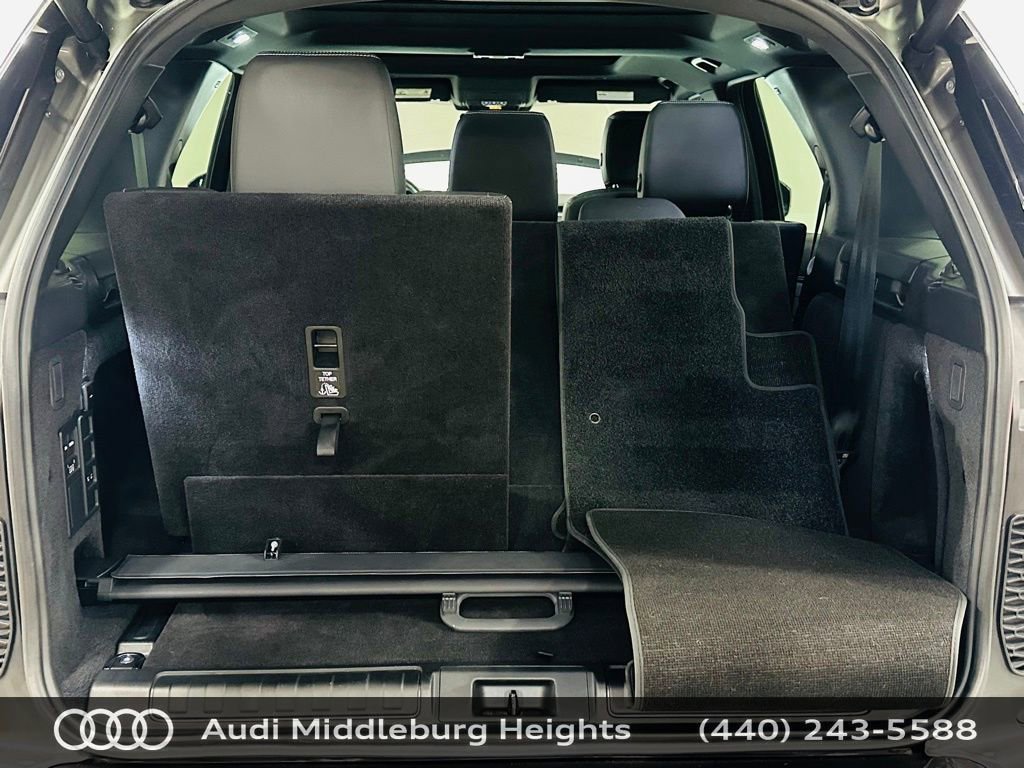 Used 2023 Land Rover Discovery S R-Dynamic image 29