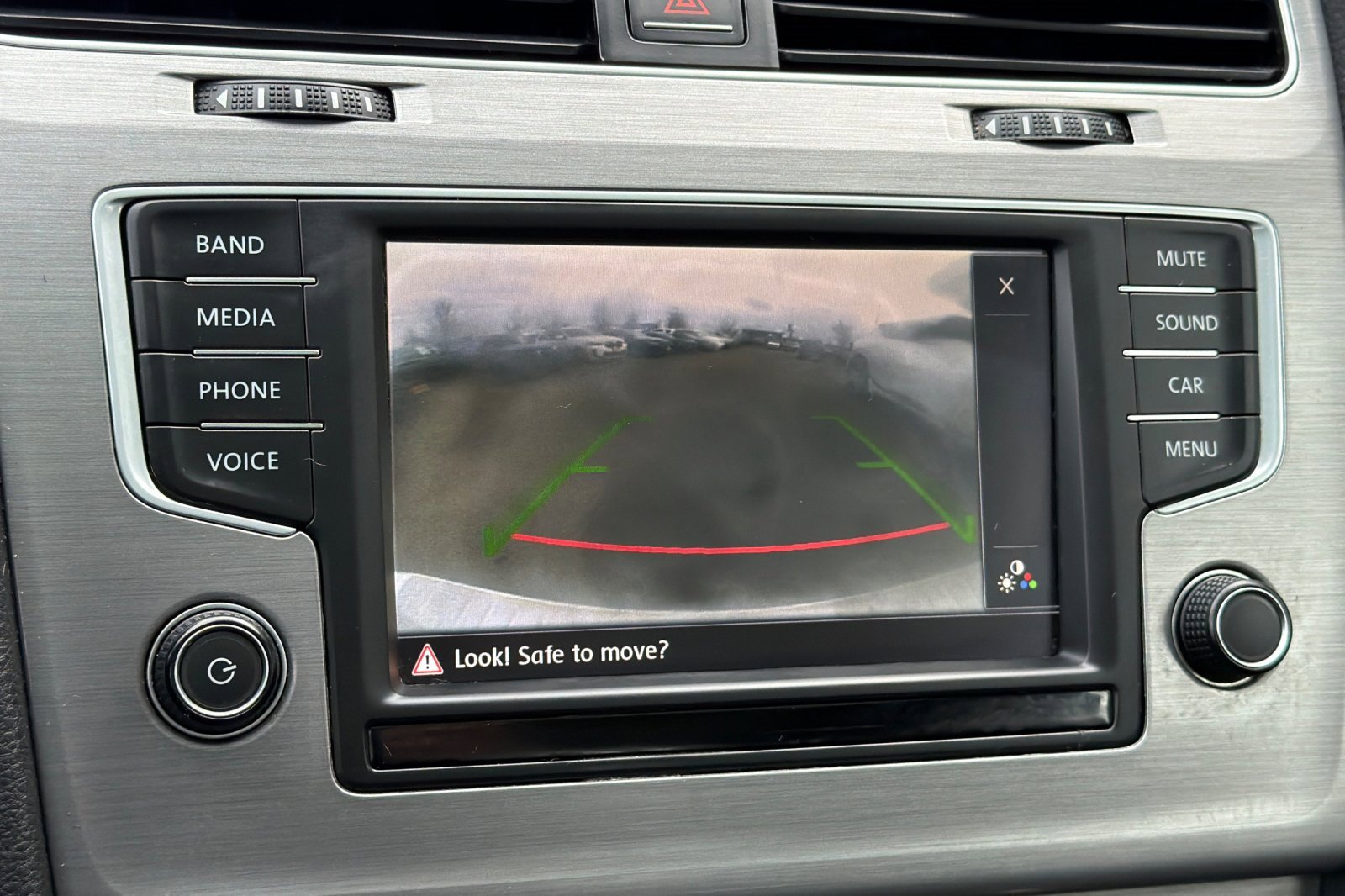 Used 2016 Volkswagen Golf Limited Edition image 19