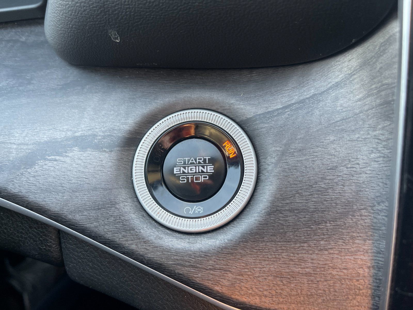 Used 2024 Jeep Grand Cherokee Limited w/ Trailer Tow Package image 25