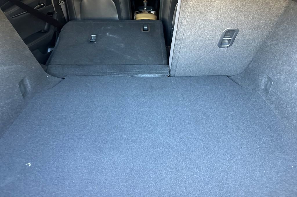 New 2025 MAZDA MAZDA3 Hatchback w/ Appearance Package image 13