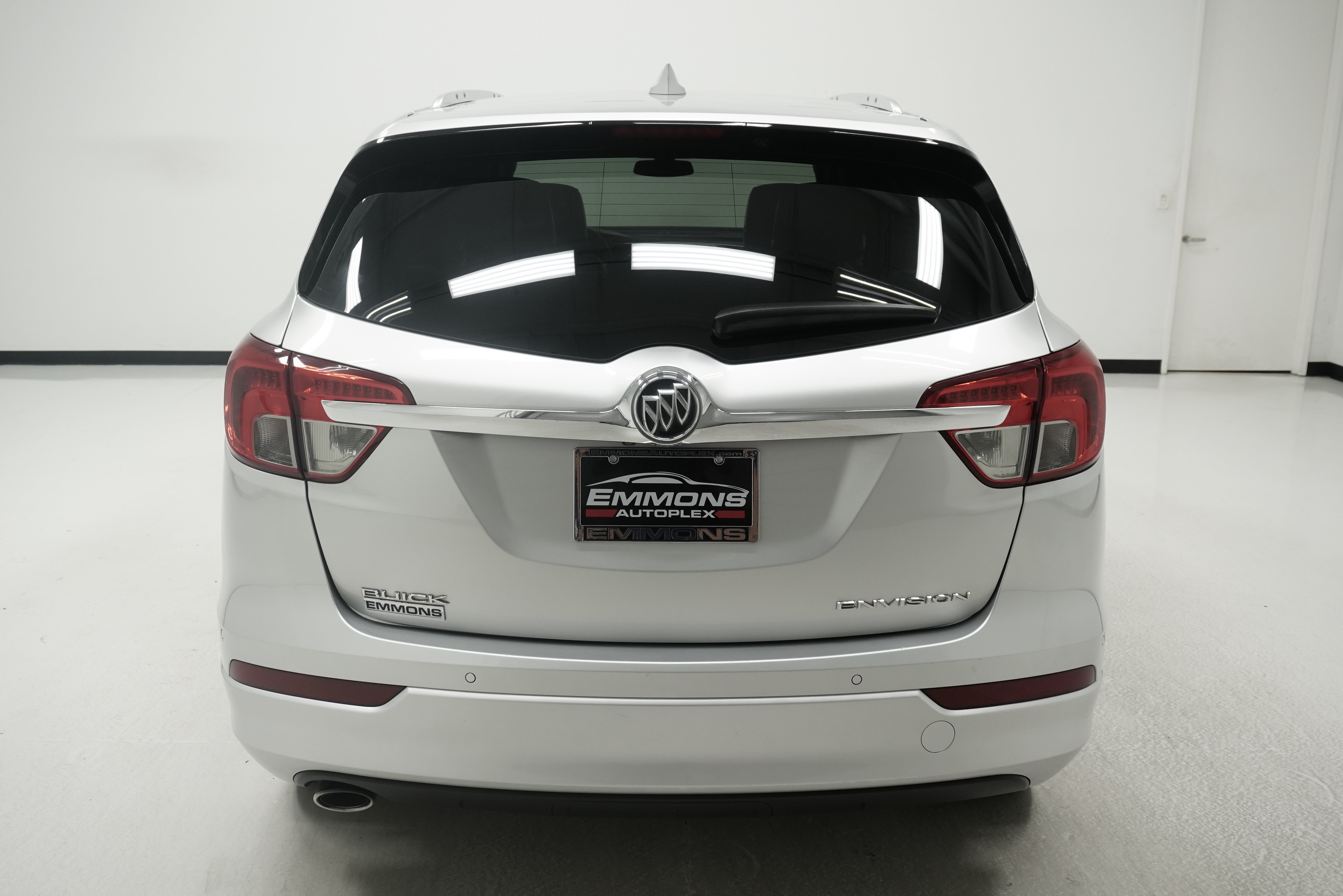 Used 2017 Buick Envision Essence FWD image 5