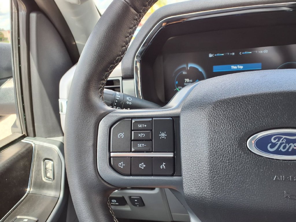Used 2023 Ford F150 Lightning XLT AWD/4WD image 36