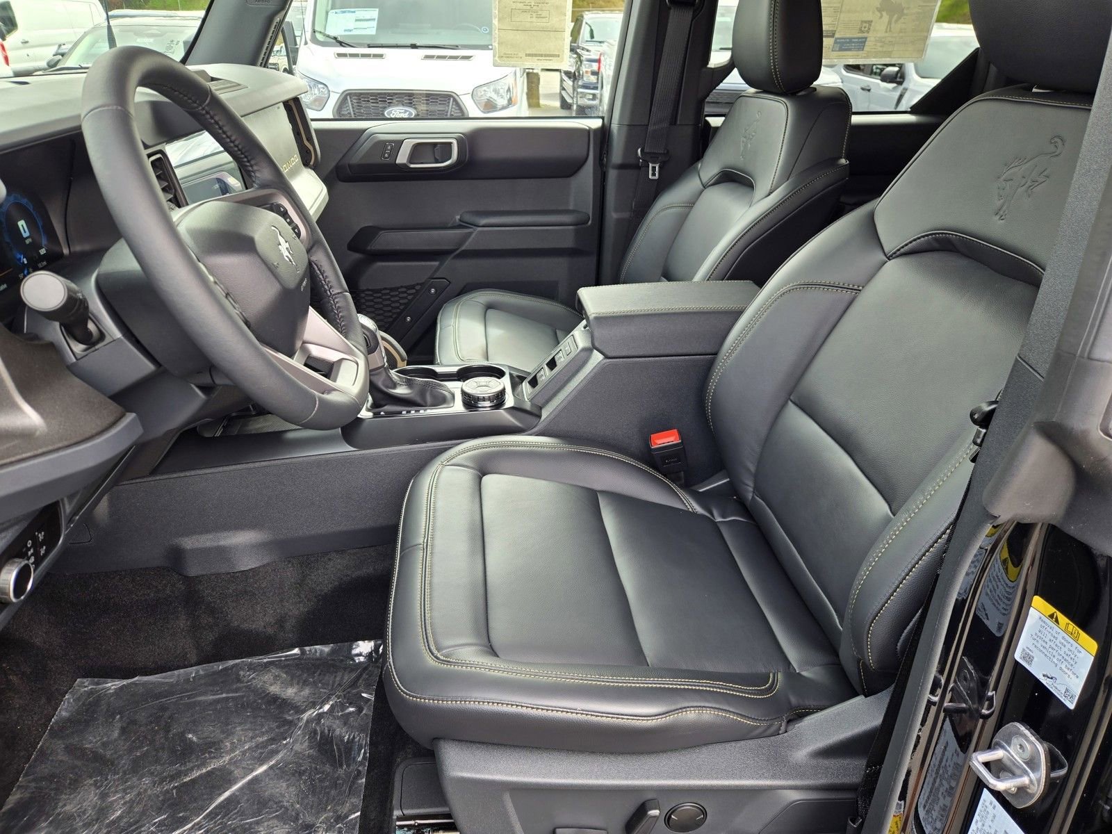 New 2026 Ford Bronco Badlands image 8