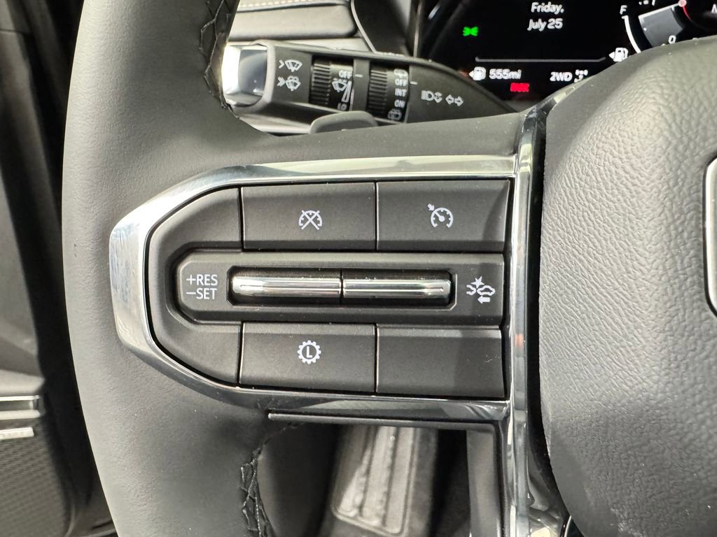 New 2026 GMC Acadia Elevation image 17