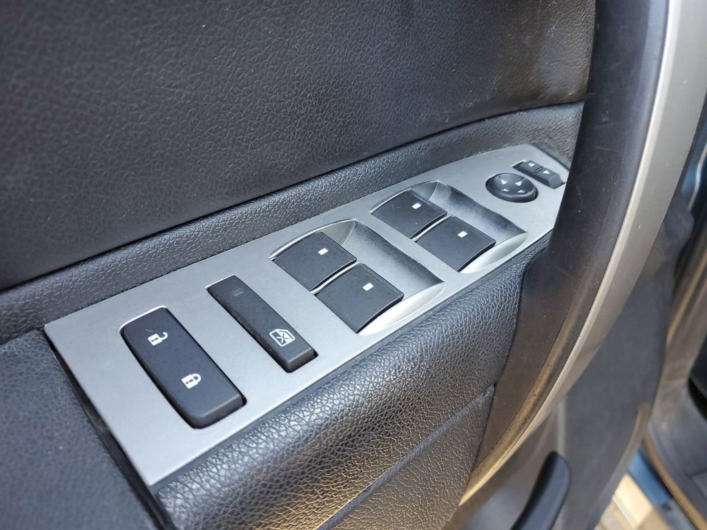 Used 2011 Chevrolet Silverado 2500 LT image 18