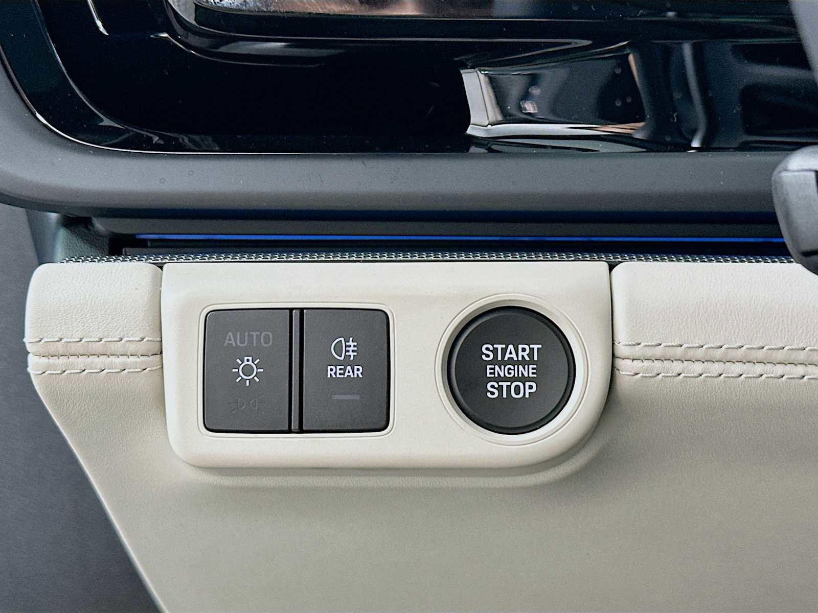 New 2026 Porsche Panamera 4 image 13