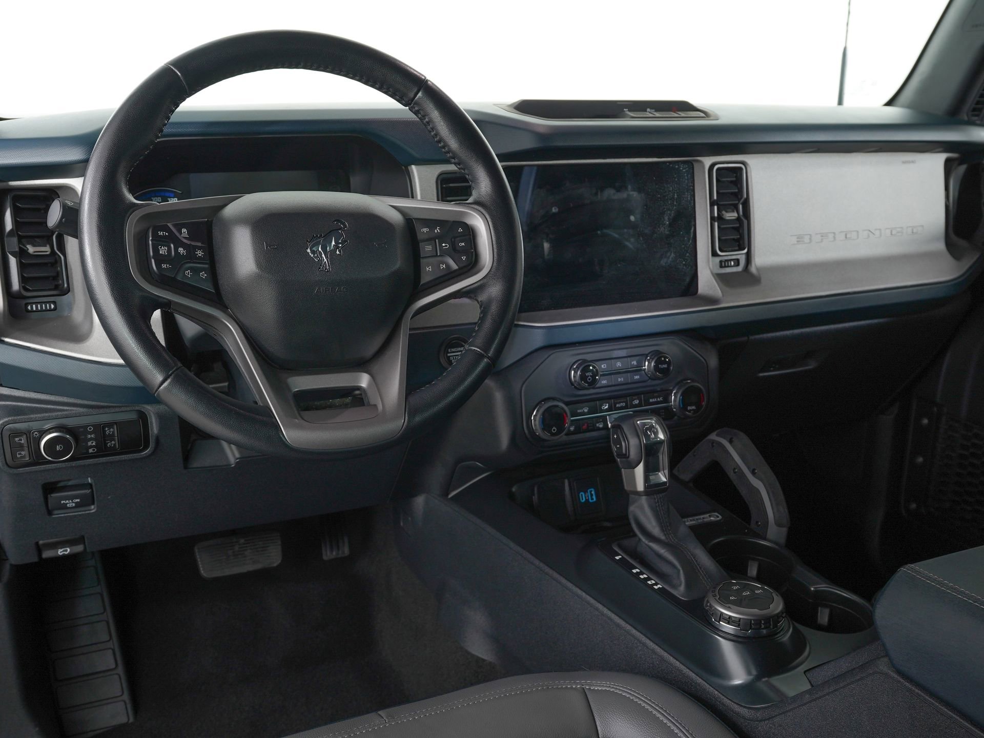 Used 2024 Ford Bronco Outer Banks AWD/4WD image 15