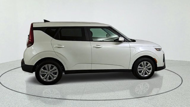 Used 2021 Kia Soul LX FWD image 8