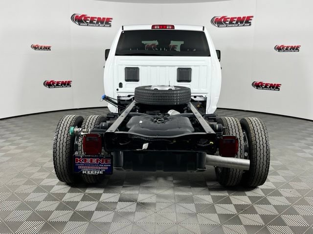 New 2026 RAM 5500 Tradesman AWD/4WD image 6