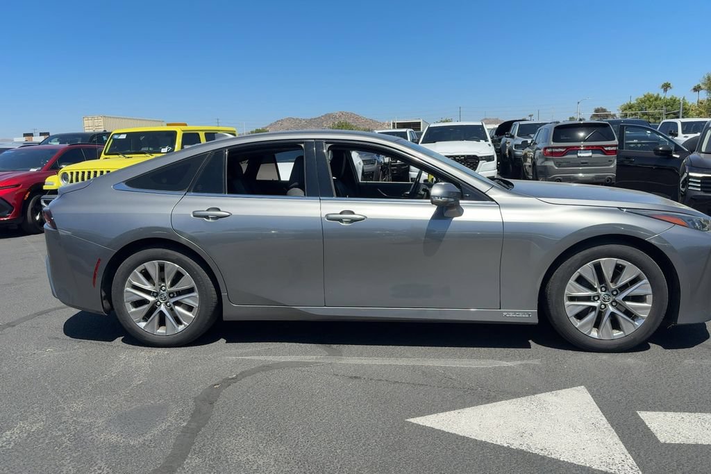 Used 2022 Toyota Mirai w/ Advanced Technology Package RWD image 4