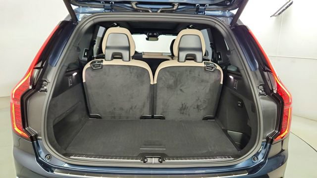 New 2026 Volvo XC90 T8 Plus w/ Protection Package Premier AWD/4WD image 42