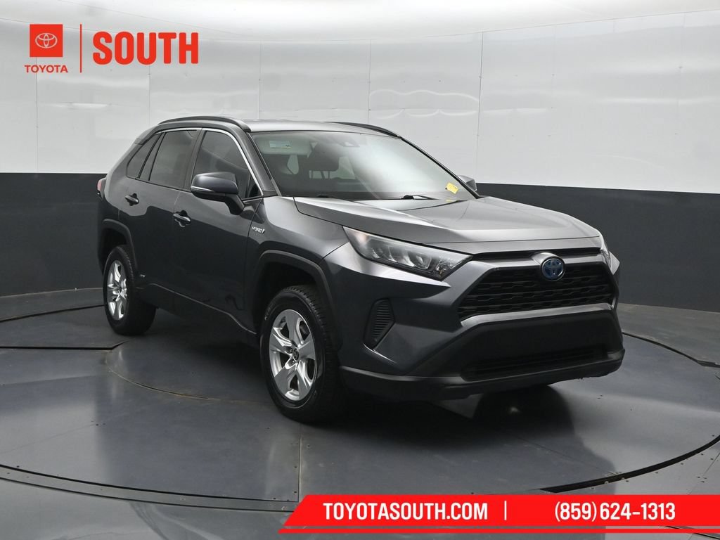 Used 2021 Toyota RAV4 LE AWD/4WD image 4