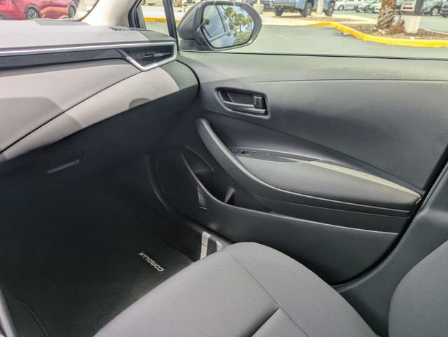 Used 2023 Toyota Corolla LE FWD image 17
