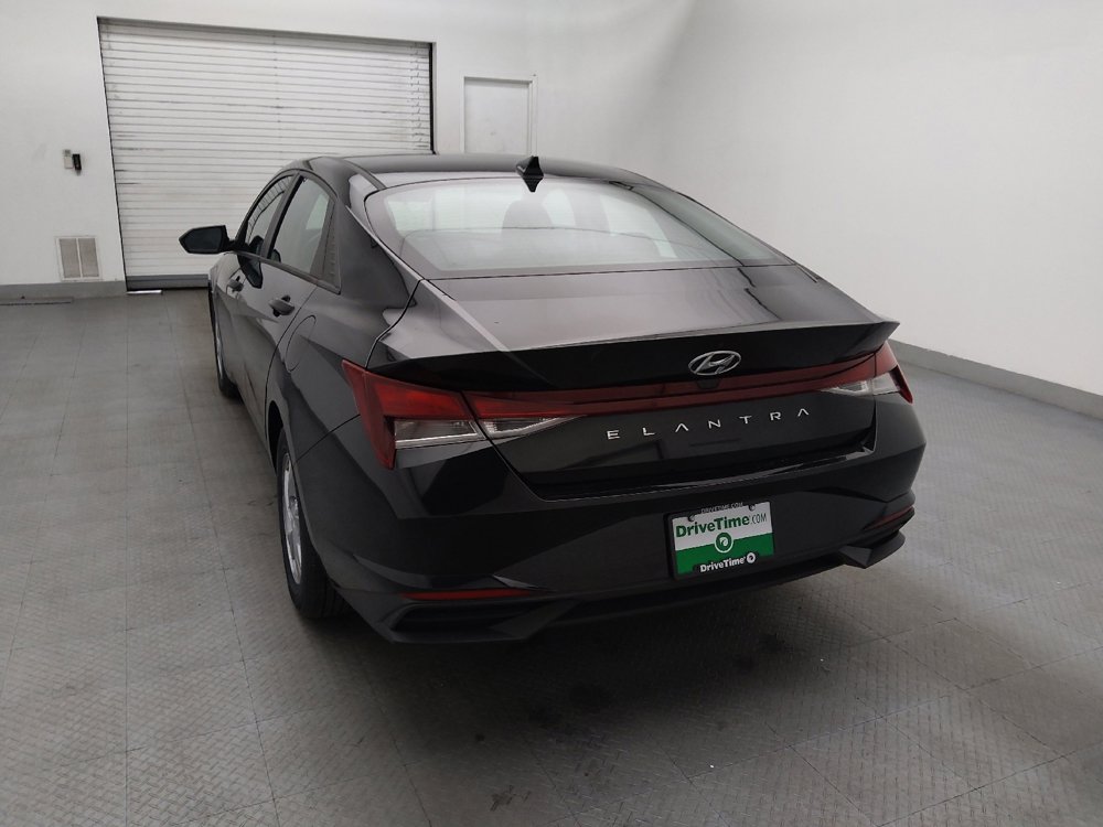 Used 2021 Hyundai Elantra SE w/ Cargo Package image 6