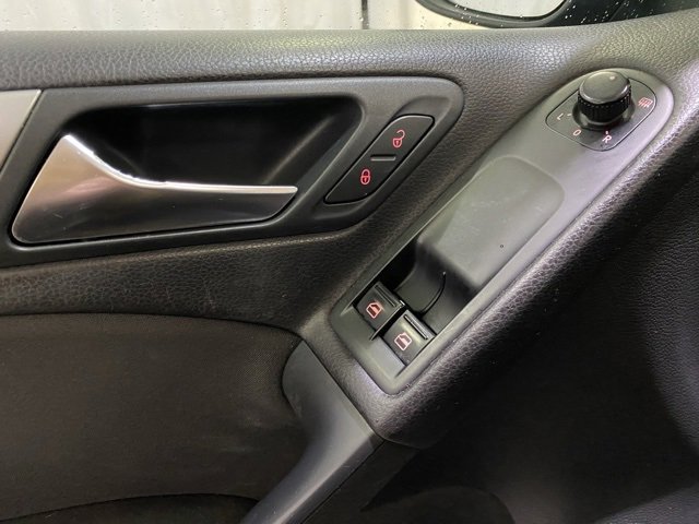 Used 2013 Volkswagen Golf 2-Door image 13