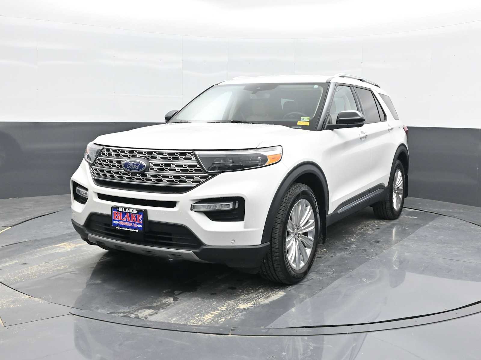 Used 2020 Ford Explorer Limited w/ Class III Trailer Tow Package AWD/4WD image 3