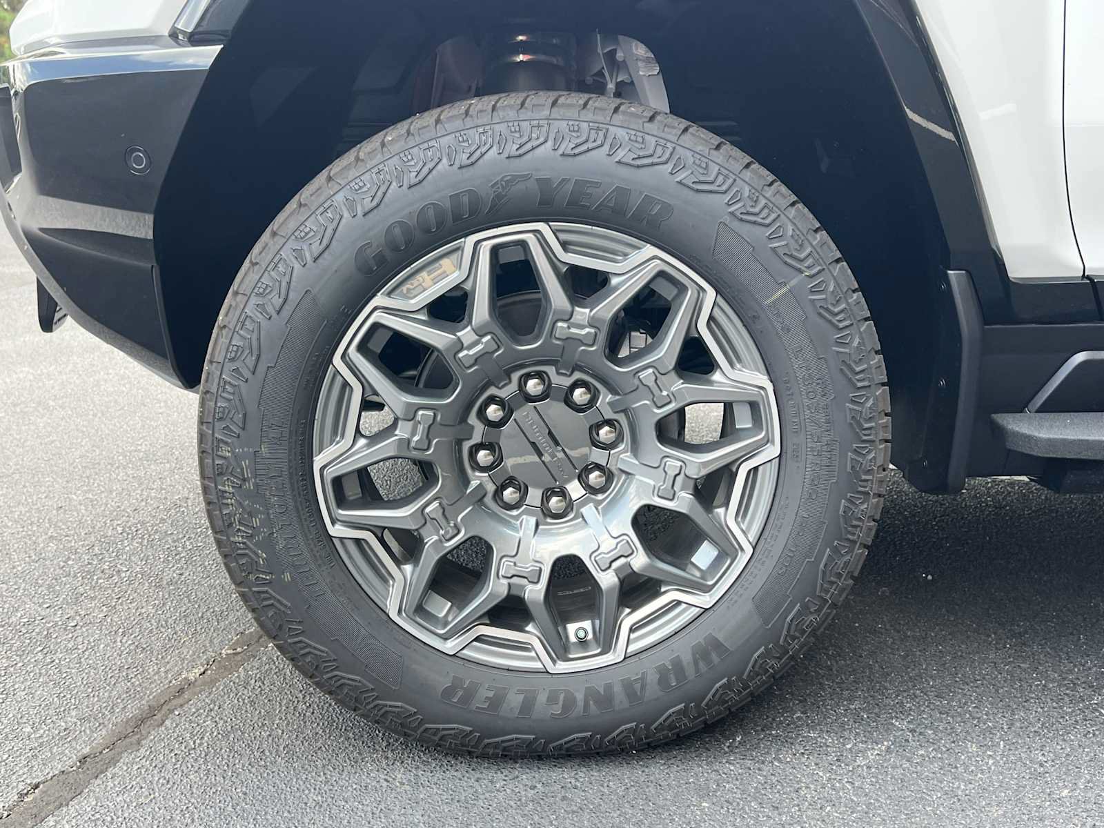 New 2026 GMC Hummer EV 4x4 Crew Cab image 31