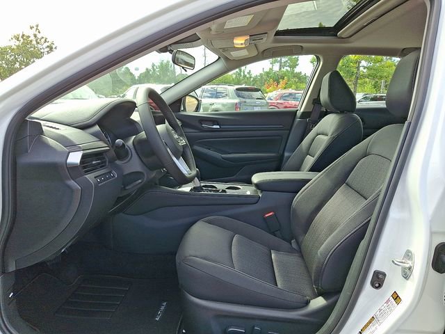 New 2025 Nissan Altima 2.5 SV w/ SV Premium Package AWD/4WD image 14