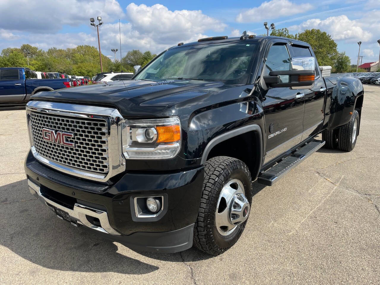 Used 2015 GMC Sierra 3500 Denali w/ Duramax Plus Package image 1