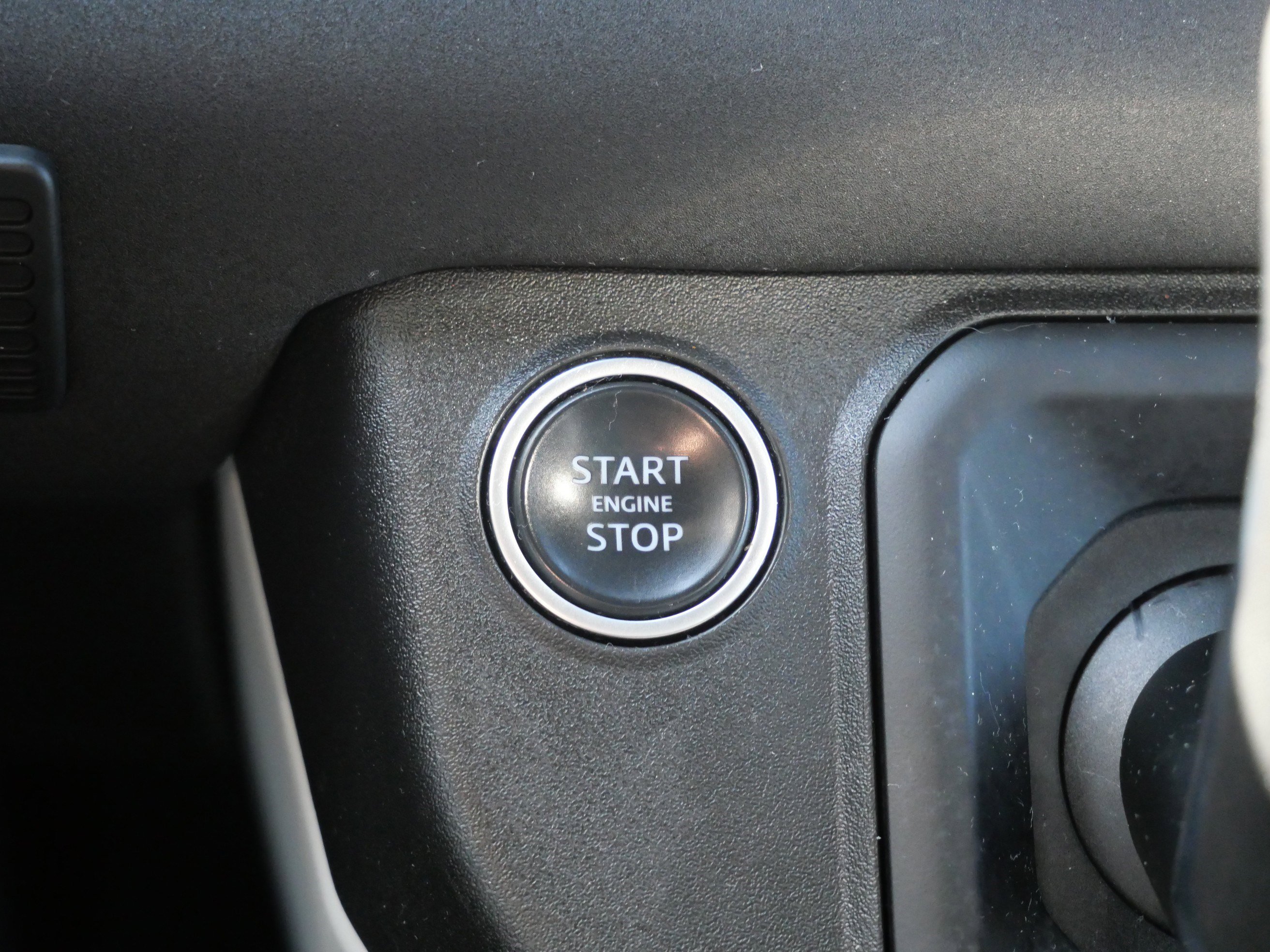 Used 2022 Land Rover Defender 110 X-Dynamic SE AWD/4WD image 22