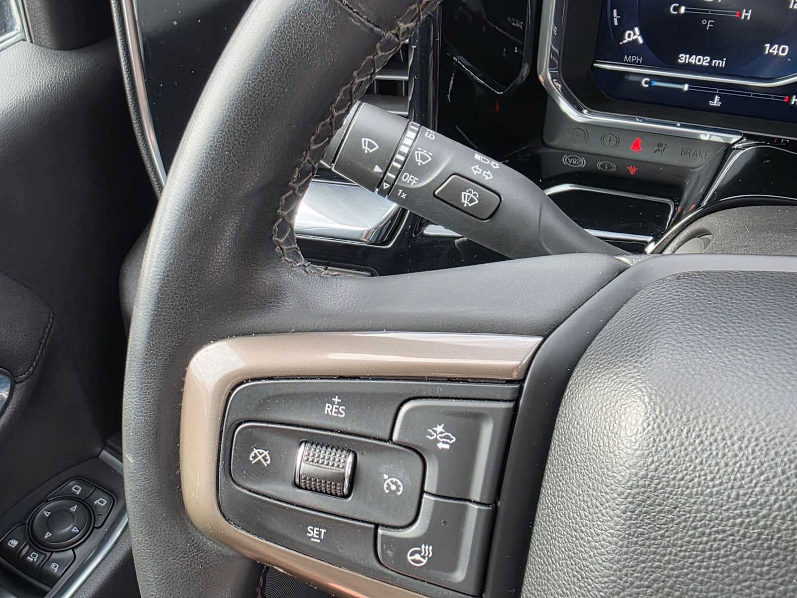 Used 2024 Chevrolet Silverado 2500 High Country w/ High Country Premium Package AWD/4WD image 33